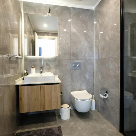 Golden Sunset Views 1br *