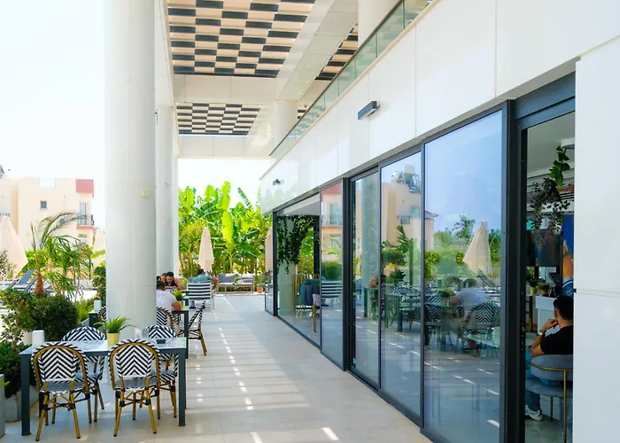 Golden Sunset Views 1br Paralimni